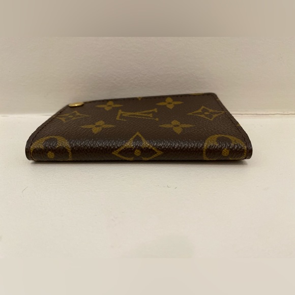 Louis Vuitton Monogram Card Holder - Picture 8 of 15